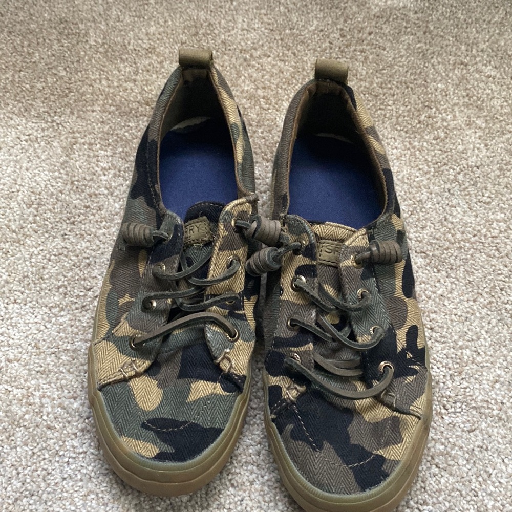 Sperry Sneakers